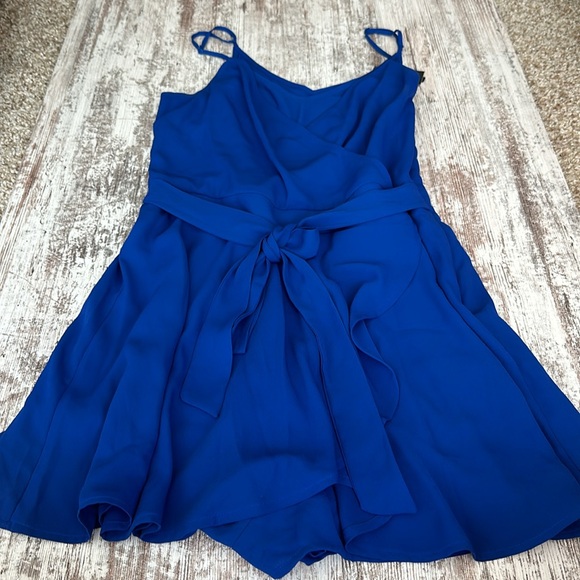 Express NWT Royal Blue Romper - Picture 3 of 9